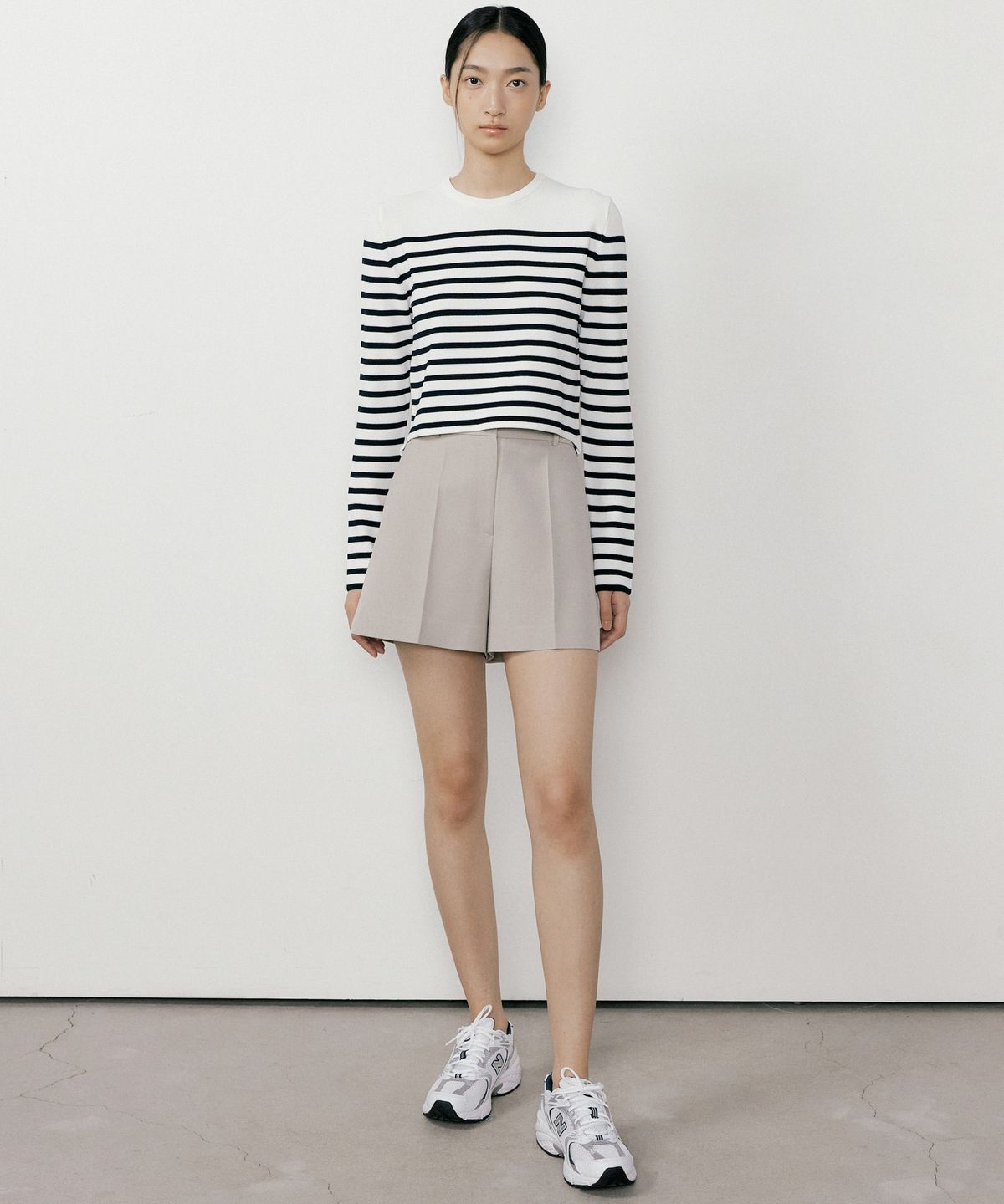 오떼뜨(OCTETTE) MARIN UNBALANCE CROP KNIT