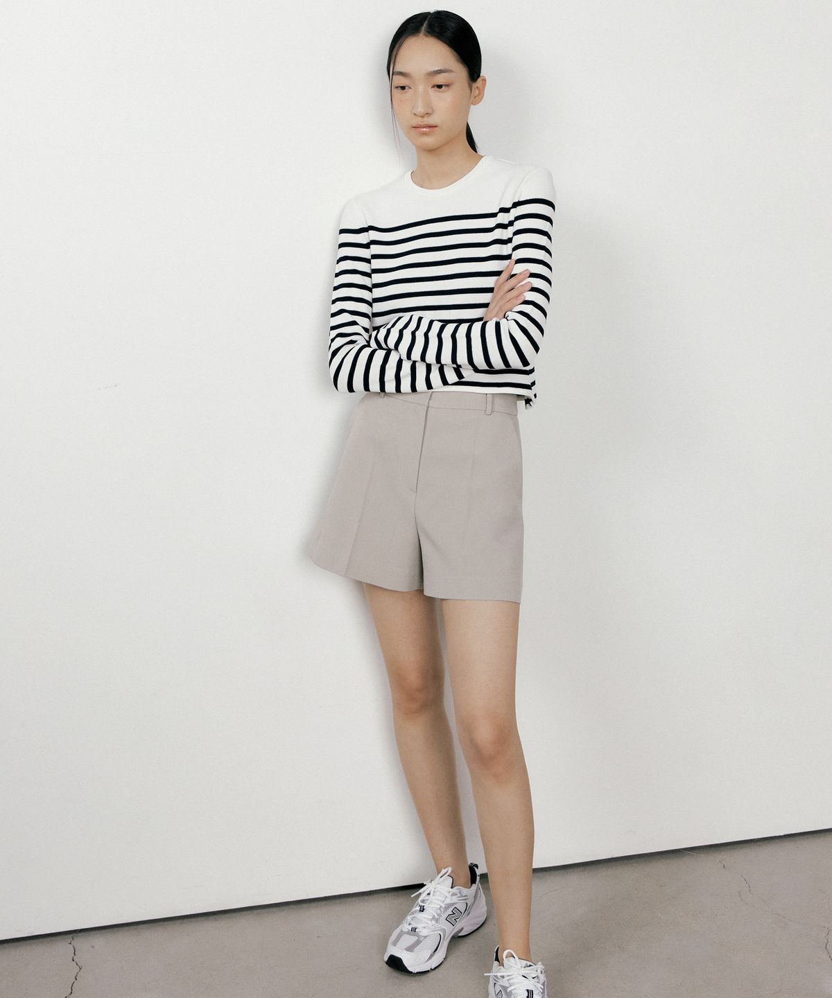오떼뜨(OCTETTE) MARIN UNBALANCE CROP KNIT