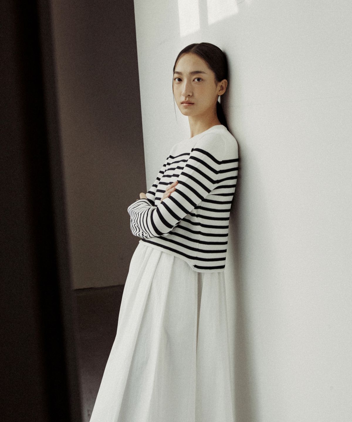 오떼뜨(OCTETTE) MARIN UNBALANCE CROP KNIT