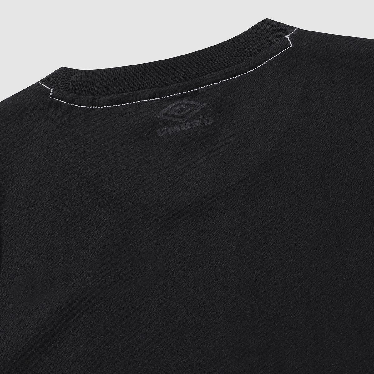 엄브로(UMBRO) 크리스피 타슬란 우먼스 반팔 티셔츠 블랙(UQ222CRS50)