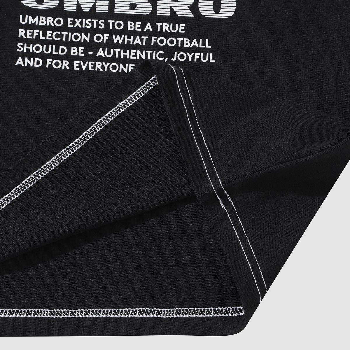 엄브로(UMBRO) 크리스피 타슬란 우먼스 반팔 티셔츠 블랙(UQ222CRS50)