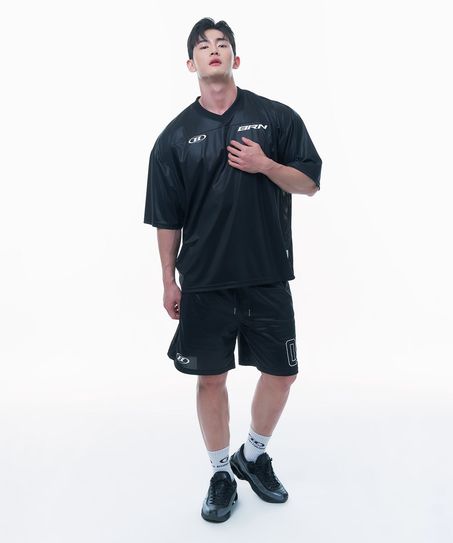 본투윈(BORN TO WIN) NUMBER 00 RUGBY JERSEY T-SHIRTS [BLACK
