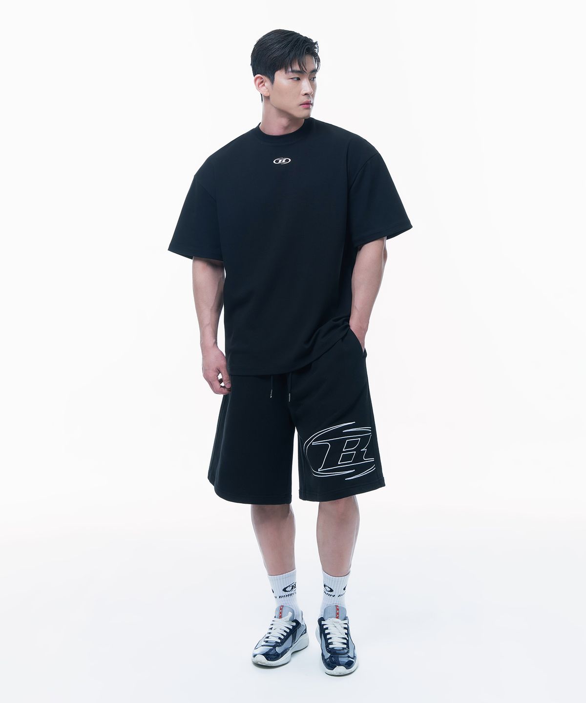 본투윈(BORN TO WIN) SILVER B OVER FIT T-SHIRTS [BLACK]