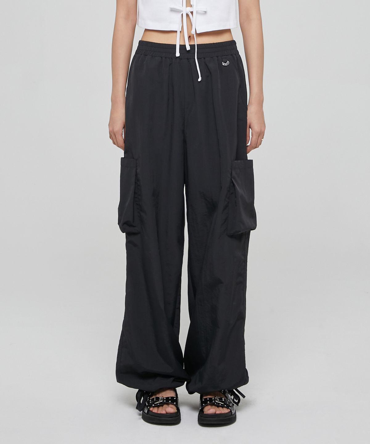 라라폭스(LALAFOX) LYLON POCKET PANTS BLACK BQ2WP022