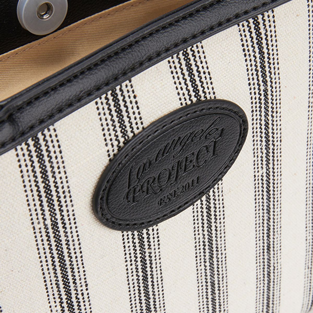 랩(LAP) STRIPE TOTE BAG AQ7AB407
