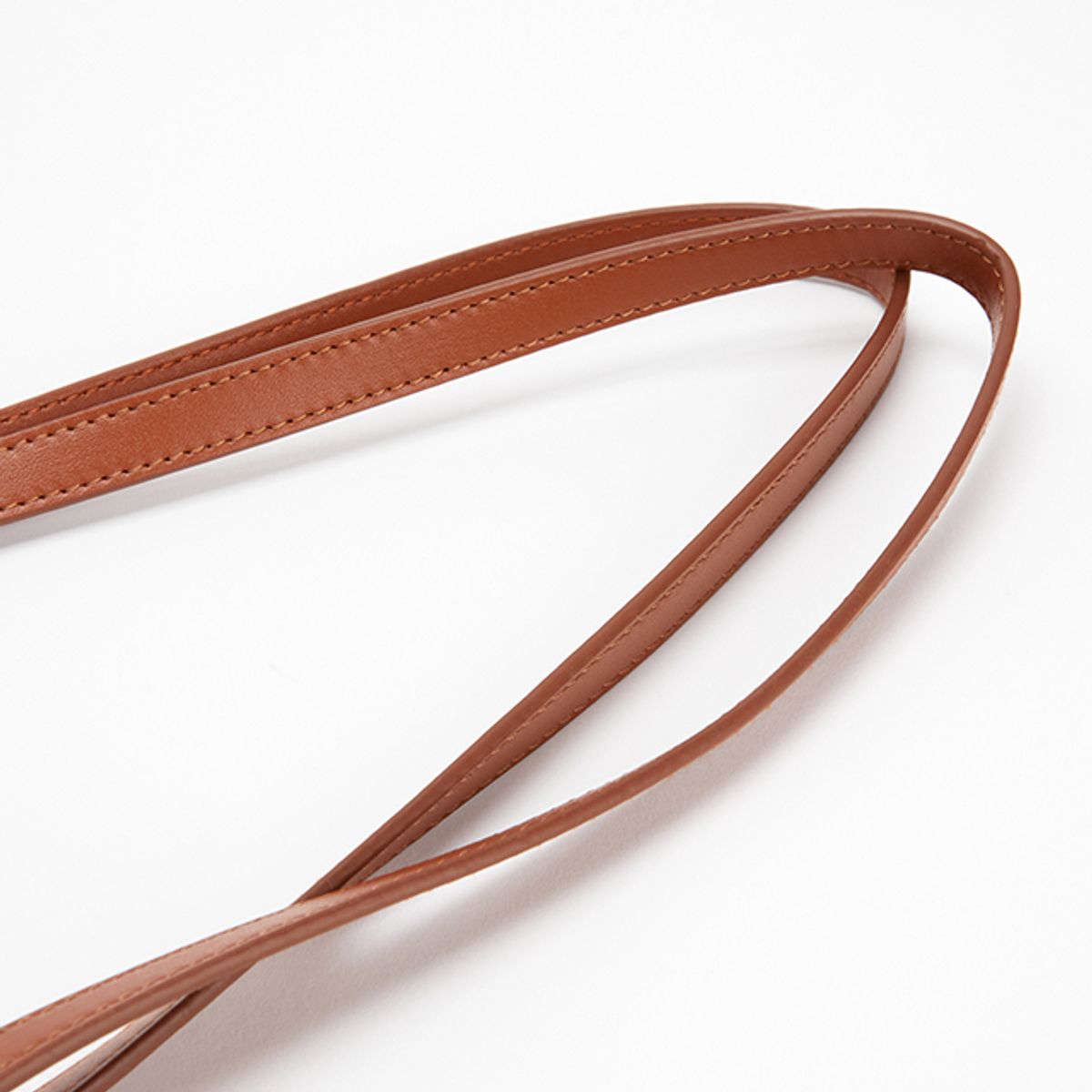 랩(LAP) STRIPE RATAN SHOULDER BAG AQ7AB406