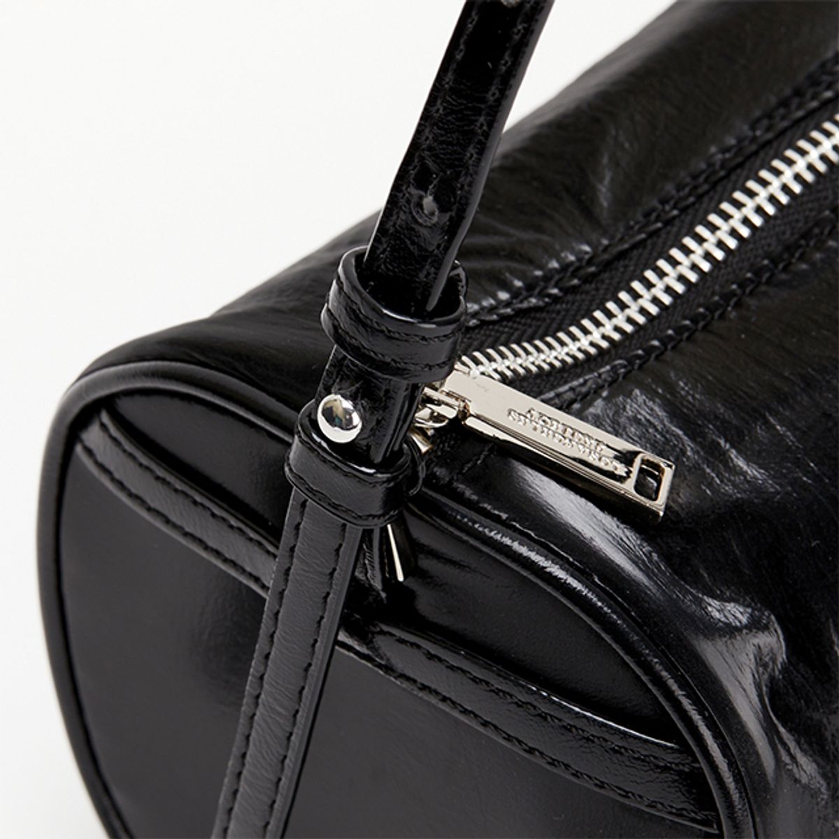 랩(LAP) CYLINDER SHOULDER BAG AQ7AB404