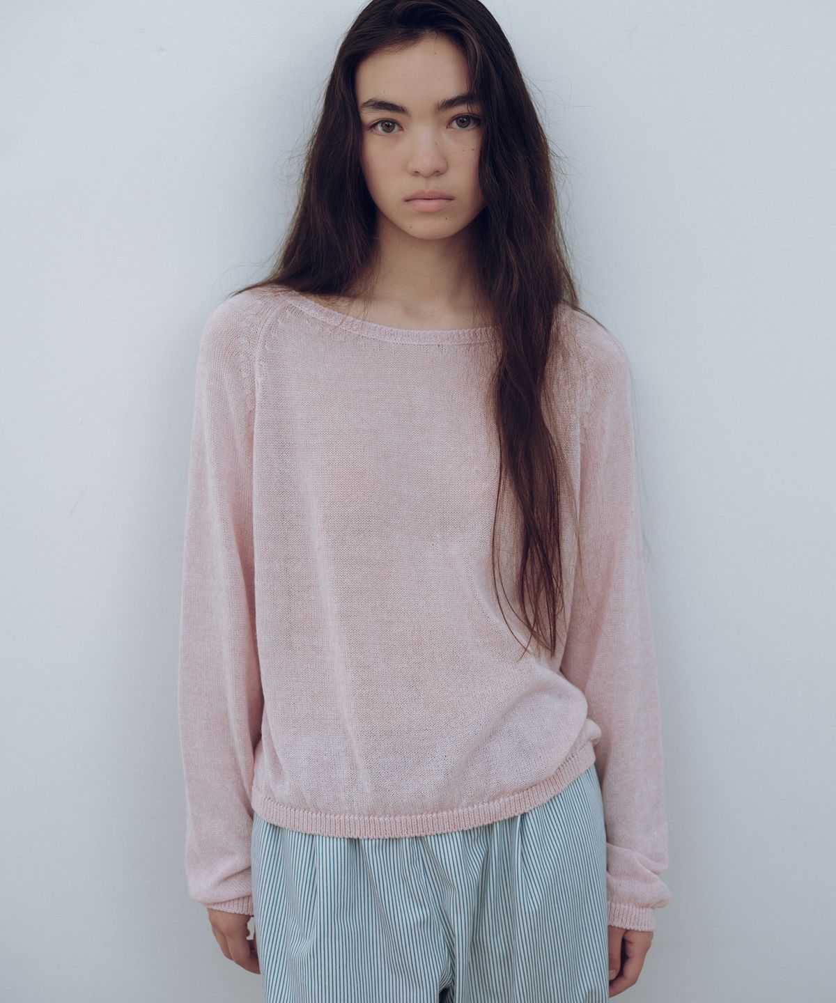 유라고(URAGO) Loose linen boatneck knit