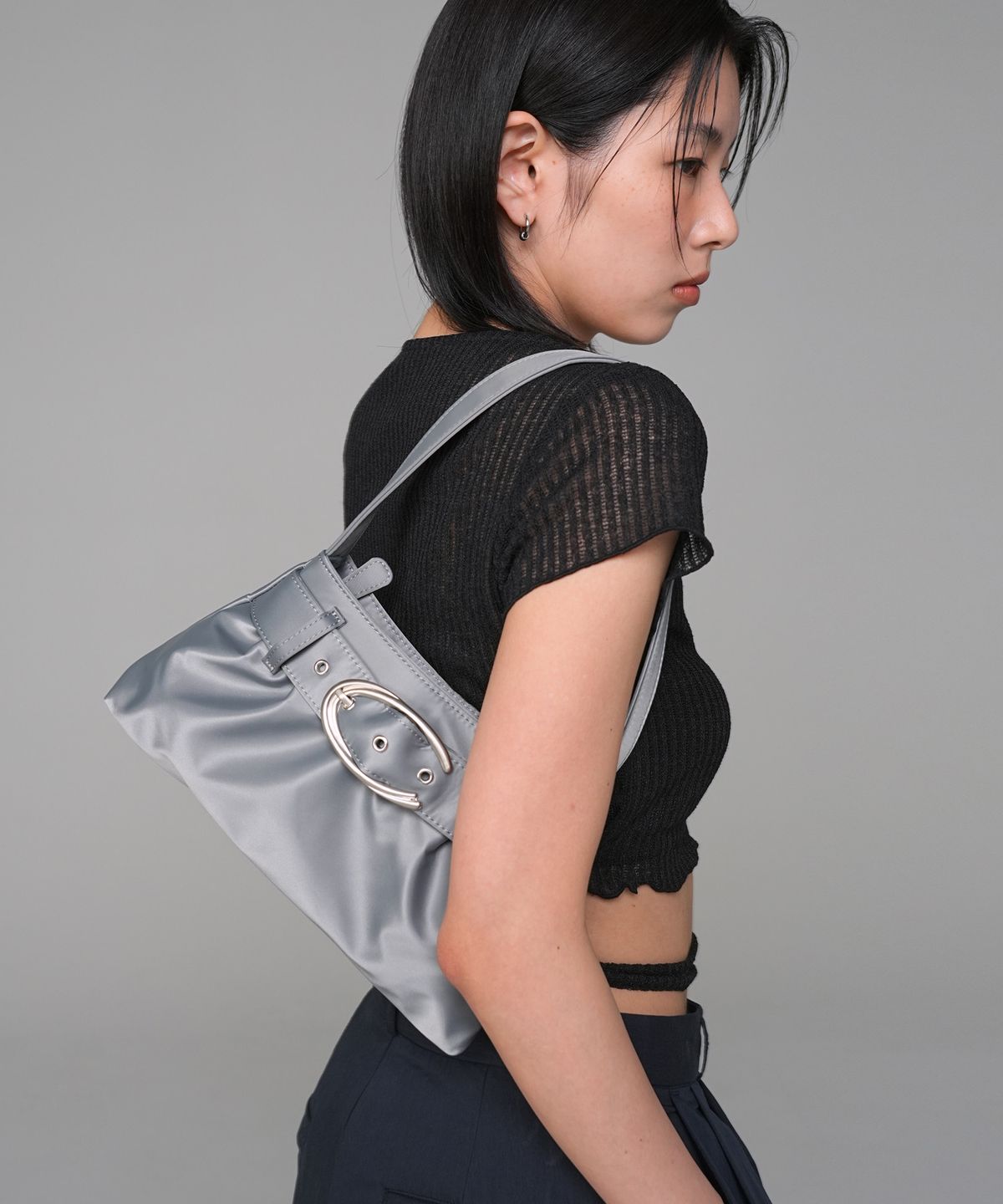 큐리티(CURETTY) C BELTED NYLON HOBO BAG_DARK GREY