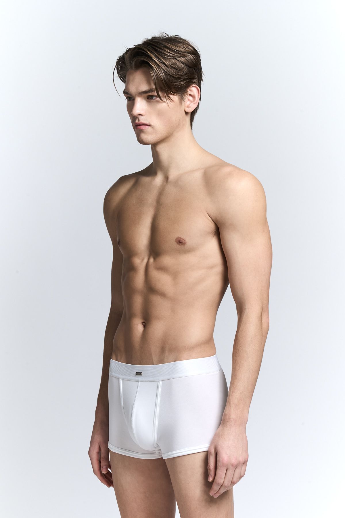 키세 언더웨어(QISE UNDERWEAR) 실버 모티브 브리프 화이트