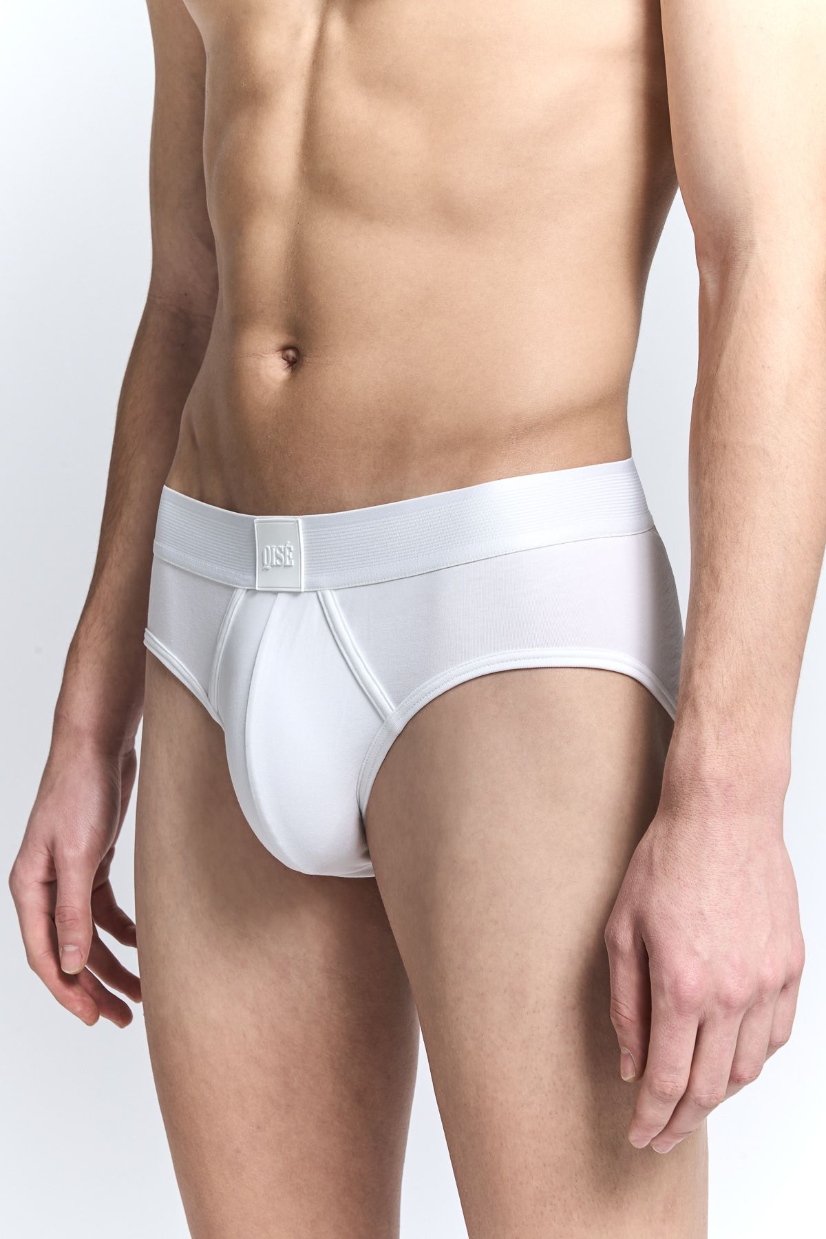 키세 언더웨어(QISE UNDERWEAR) 키세 라벨 삼각 브리프 화이트