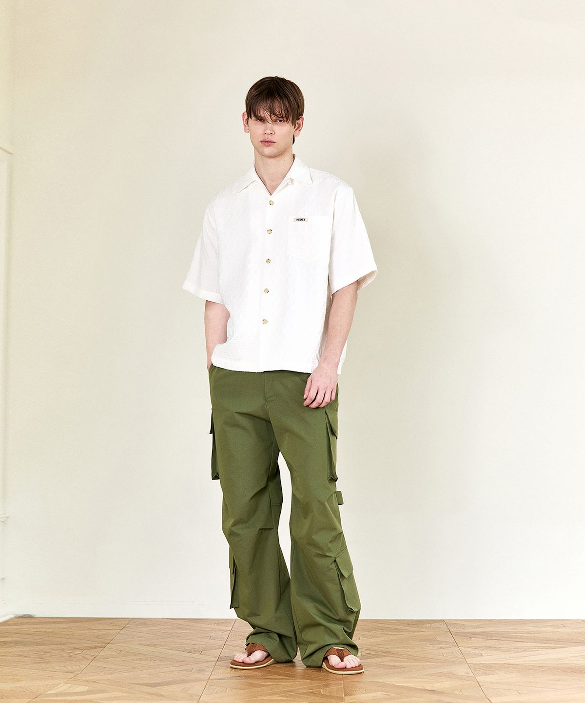 호이테(HEUTE) CONVERTIBLE COLLAR SHORT SLEEVE SHIRT (WHITE)