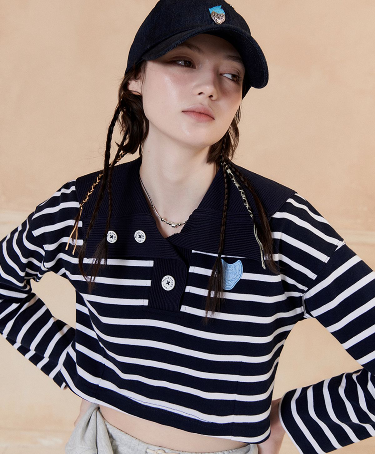 누크피터(NUUKFITTER) MARINE CROP BUTTON T-SHIRT_WOMEN [NAVY]
