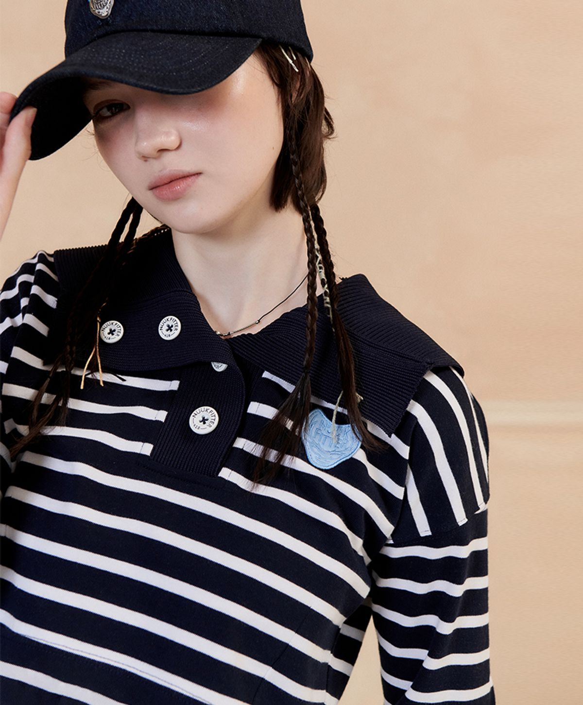 누크피터(NUUKFITTER) MARINE CROP BUTTON T-SHIRT_WOMEN [NAVY]