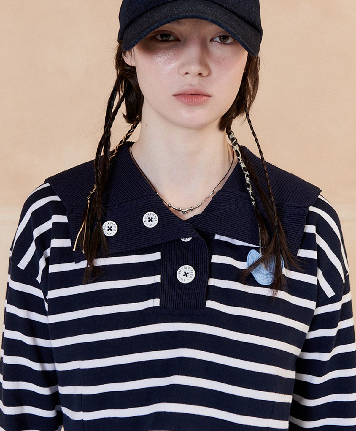 누크피터(NUUKFITTER) MARINE CROP BUTTON T-SHIRT_WOMEN [NAVY]