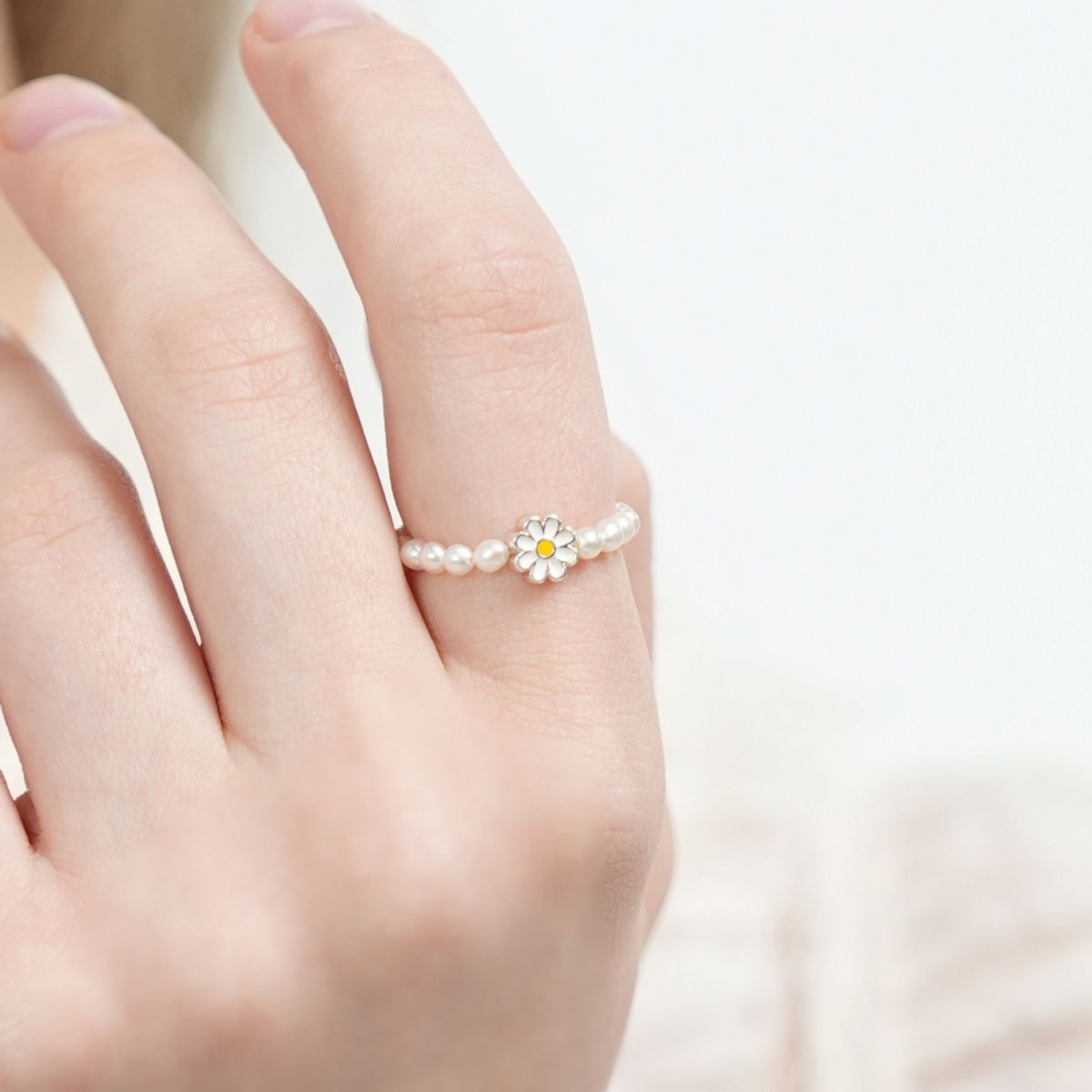 봉보(BONBEAU) Mini motif water pearl Ring 미니 모티브 천연 담수진주 밴딩 반지 3mm