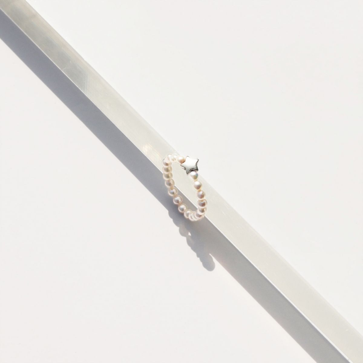 봉보(BONBEAU) Mini motif water pearl Ring 미니 모티브 천연 담수진주 밴딩 반지 3mm