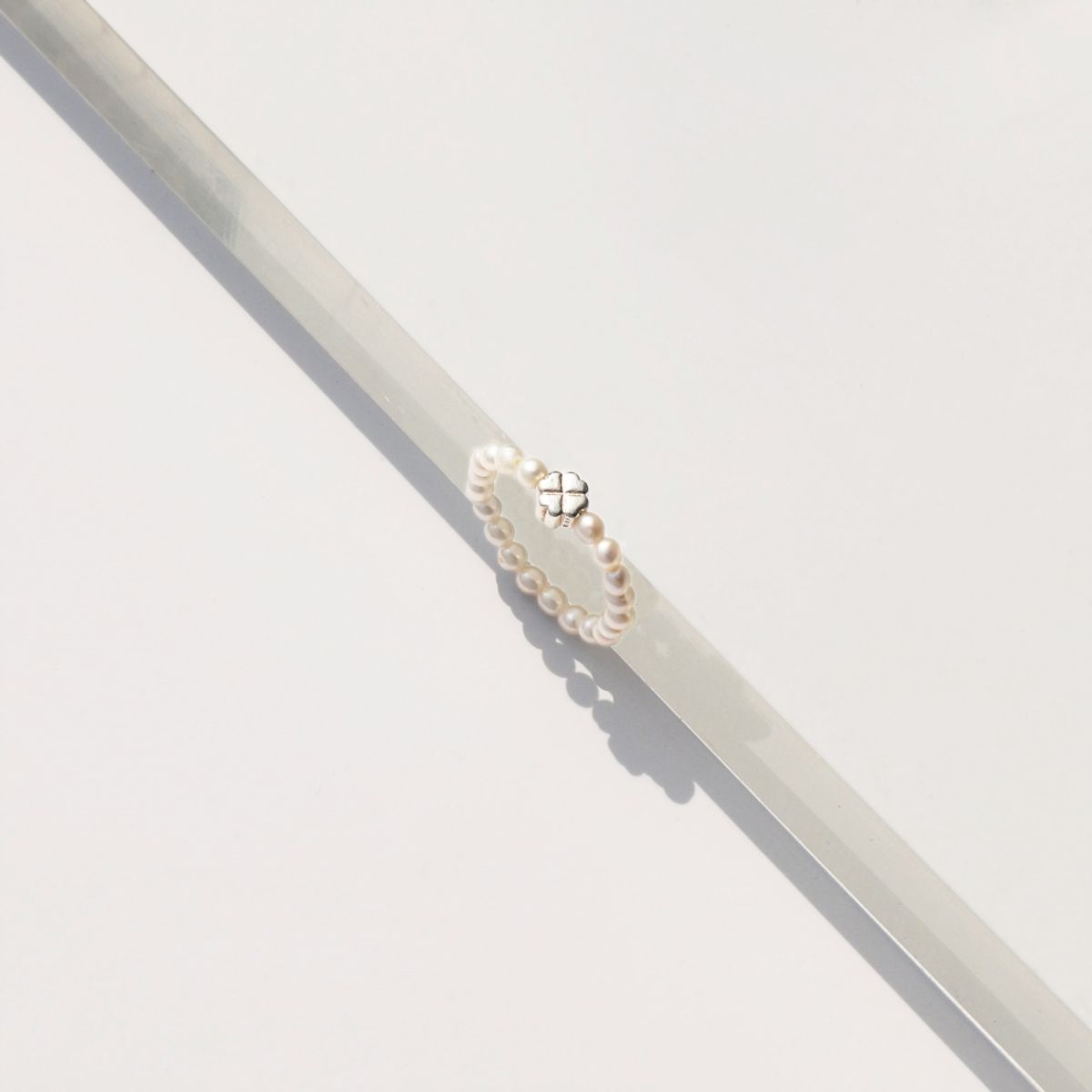 봉보(BONBEAU) Mini motif water pearl Ring 미니 모티브 천연 담수진주 밴딩 반지 3mm