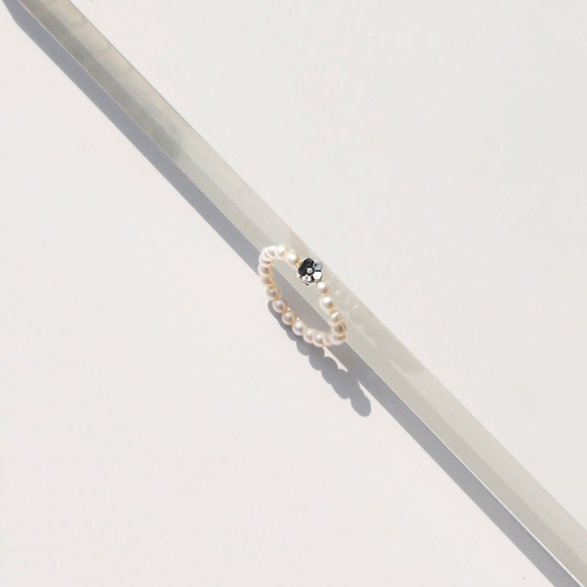 봉보(BONBEAU) Mini motif water pearl Ring 미니 모티브 천연 담수진주 밴딩 반지 3mm