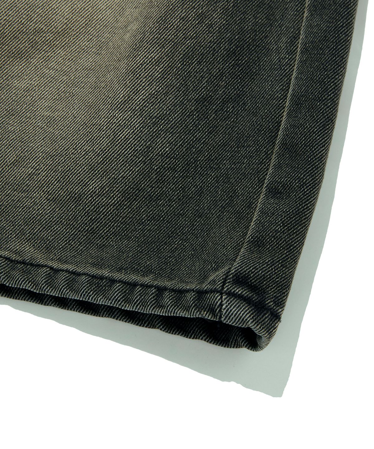 스웨이드(SUADE) COLOR WASHED DENIM SHORTS [BLACK]