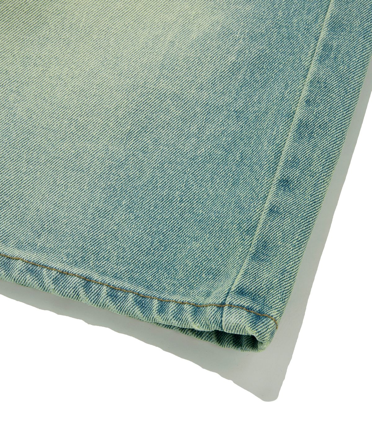 스웨이드(SUADE) COLOR WASHED DENIM SHORTS [BLUE]