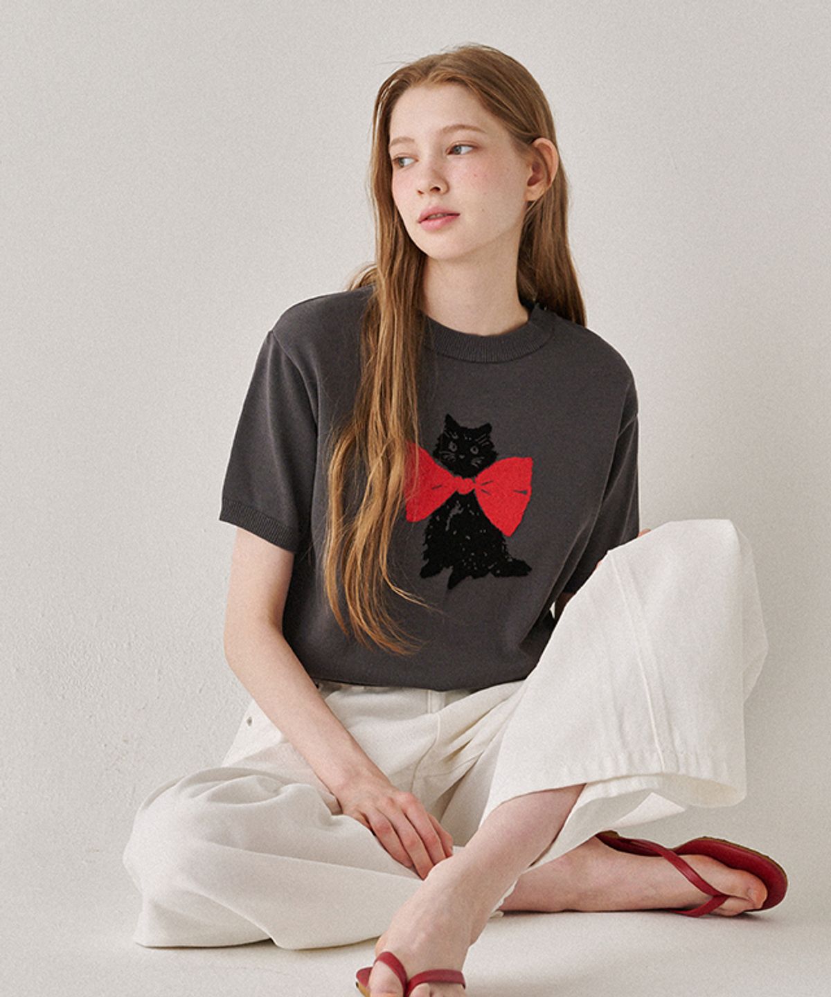 론론(RONRON) RIBBON CATS SHORT SLEEVE KNIT CHARCOAL