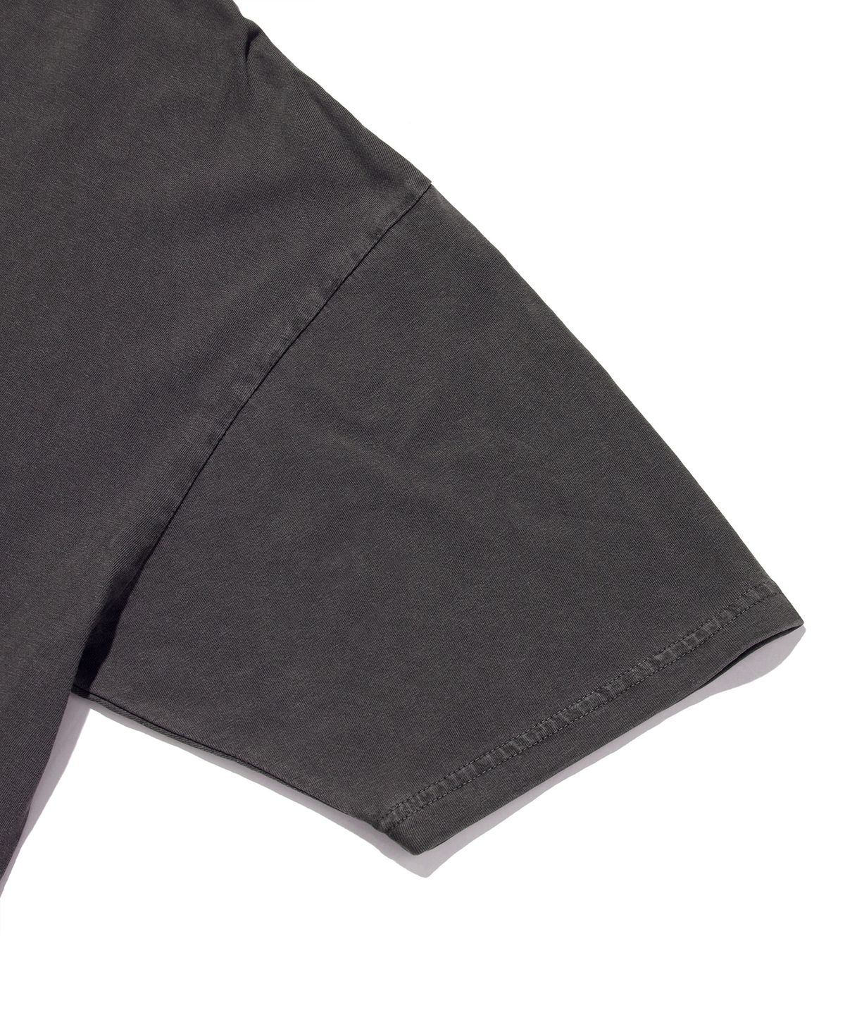 스웨이드(SUADE) ALBINO TEE [PIGMENT BLACK]