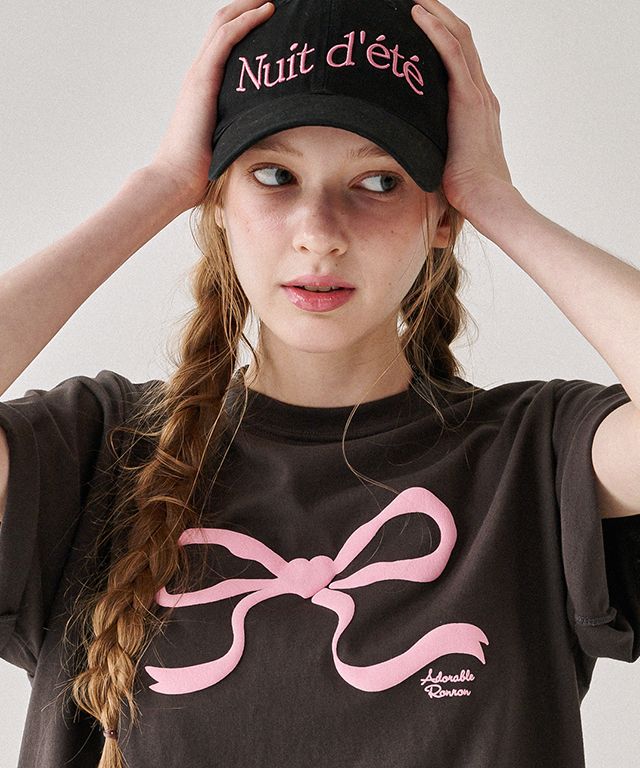 RONRON Tシャツ EMBO HEART RIBBON BASIC FIT チャコールピンク EMBO HEART RIBBON BASIC FIT T SHIRT CHARCOAL PINK - RONRON 론론