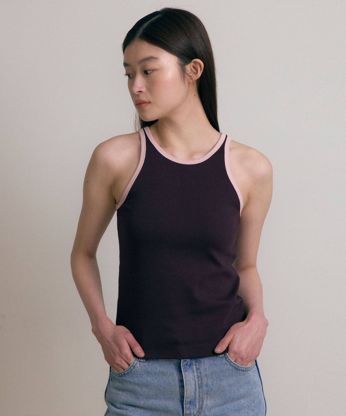 38컴온커먼(38COMEONCOMMON) Pipe line sleeveless (Brown)