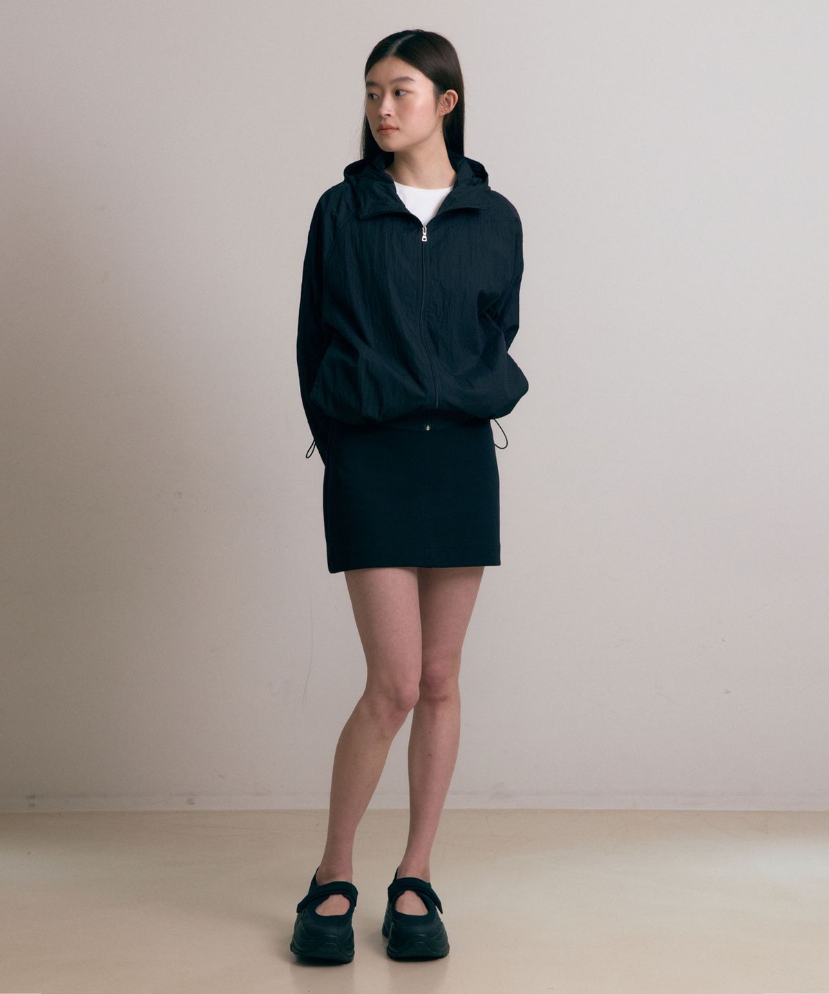 38컴온커먼(38COMEONCOMMON) Nylon hood jumper (Black)