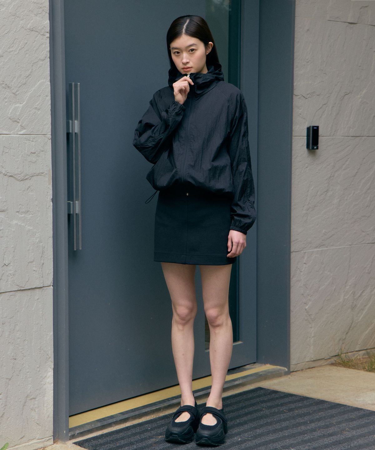 38컴온커먼(38COMEONCOMMON) Nylon hood jumper (Black)