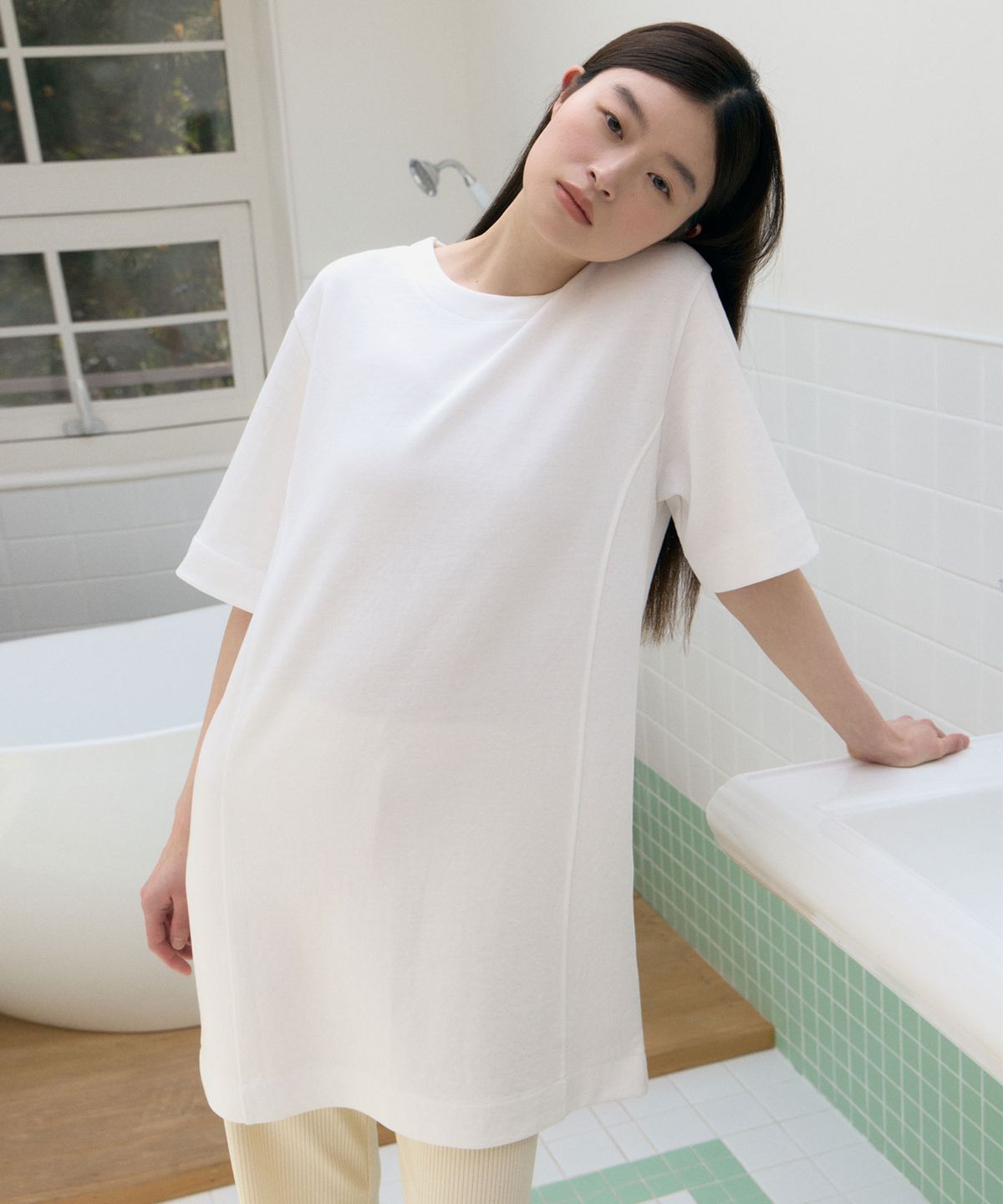 38컴온커먼(38COMEONCOMMON) Half Sleeve Stitch One-Piece (White)