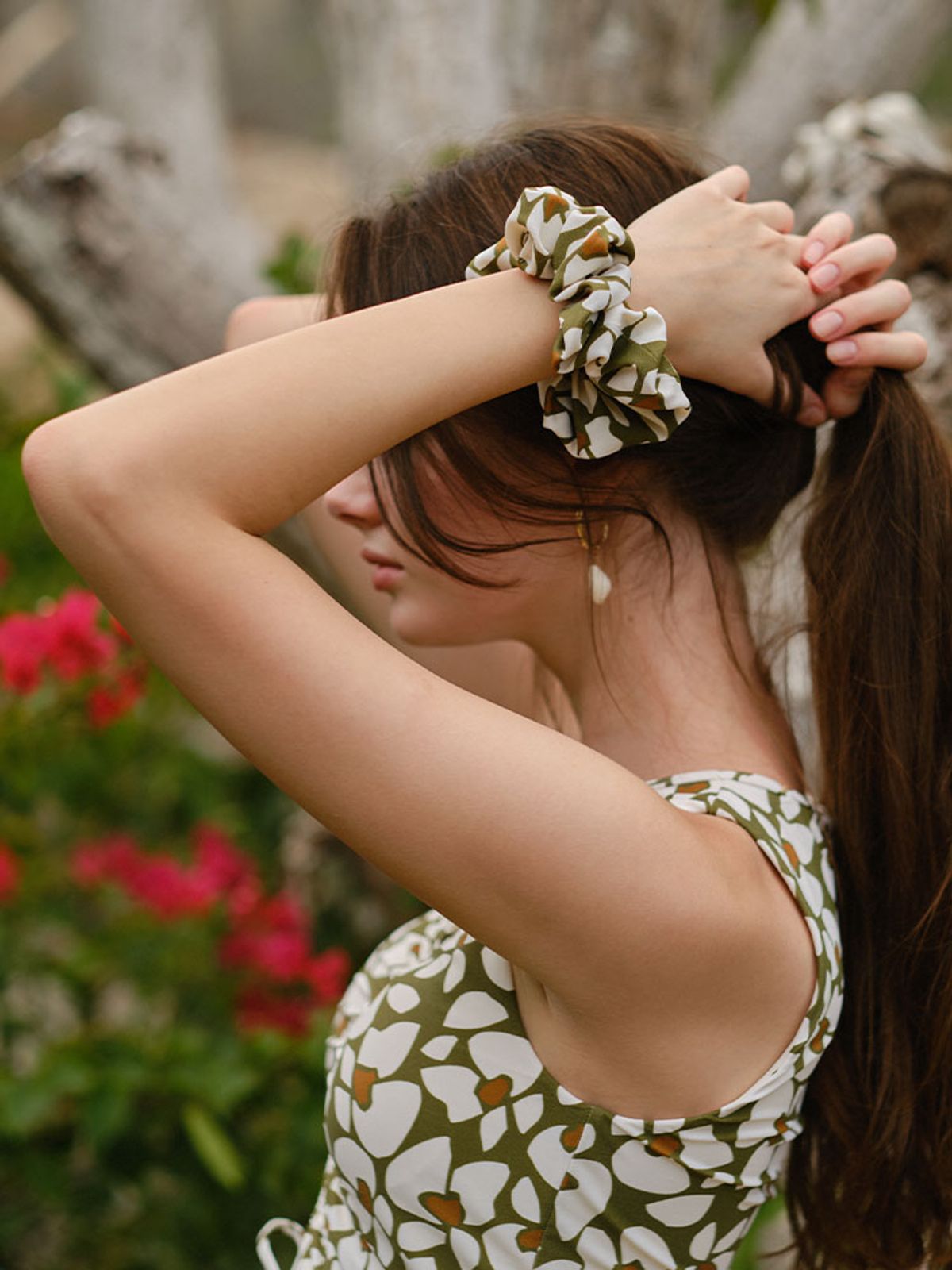 파인베이(FINEBAY) Swim Hair Scrunchie, Floral Green