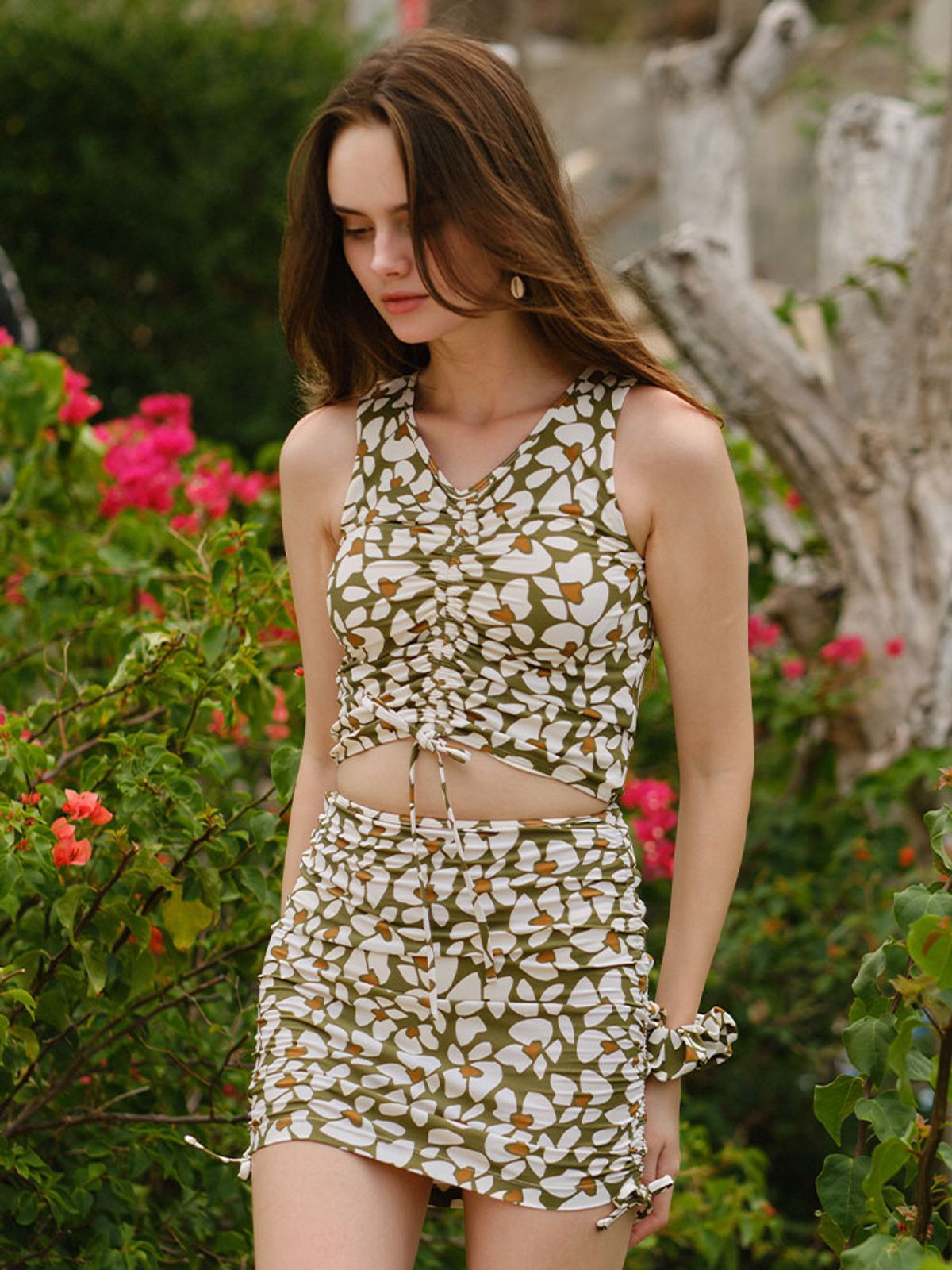 파인베이(FINEBAY) Ruched Tank Top, Floral Green