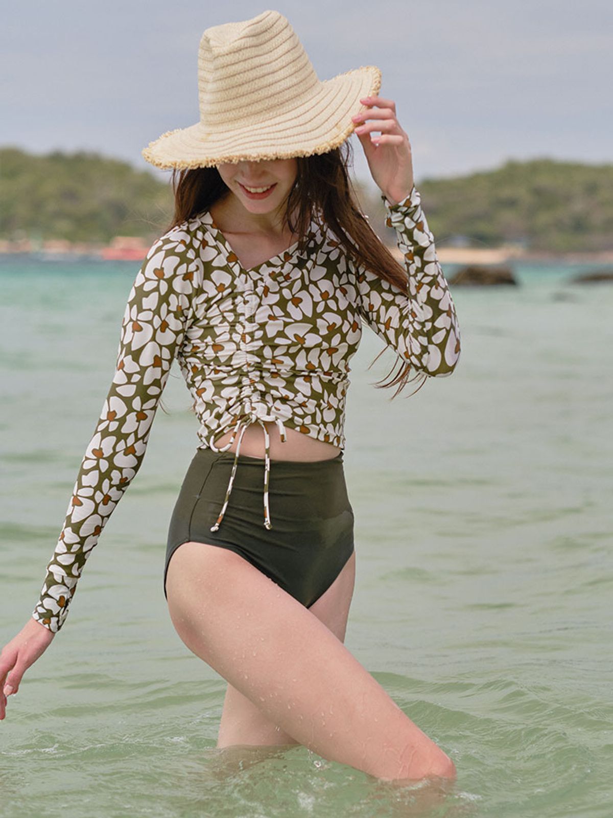파인베이(FINEBAY) Ruched Rashguard, Floral Green