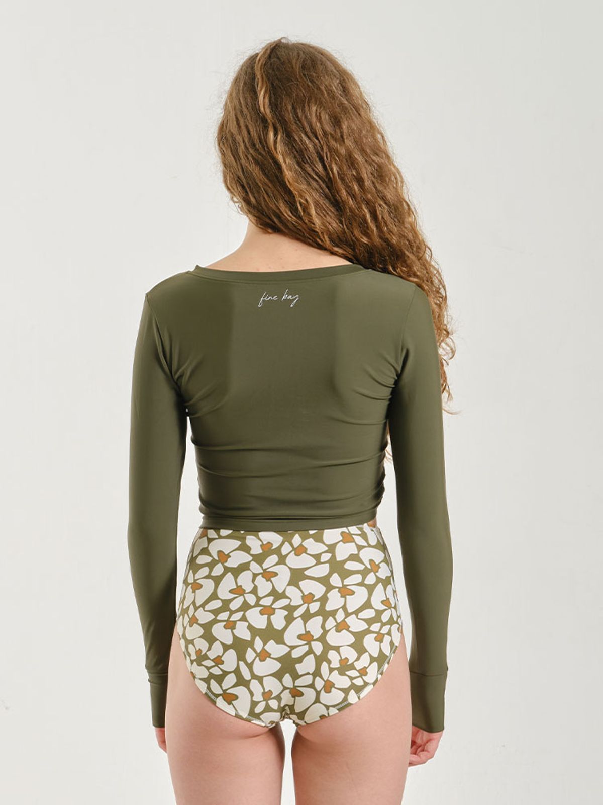 파인베이(FINEBAY) Ruched Rashguard, Solid Green