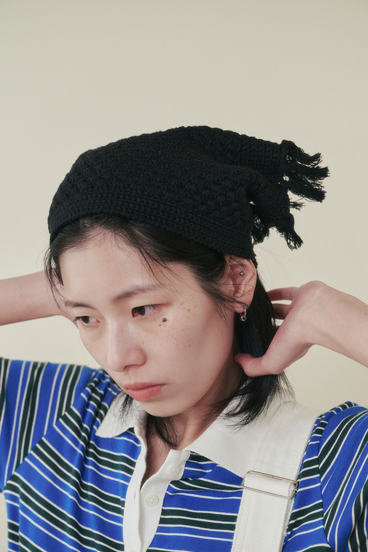 플리즈프로젝트(PLZPROJECT) KNITTED TASSEL BANDANA, BLACK (HANDMADE)