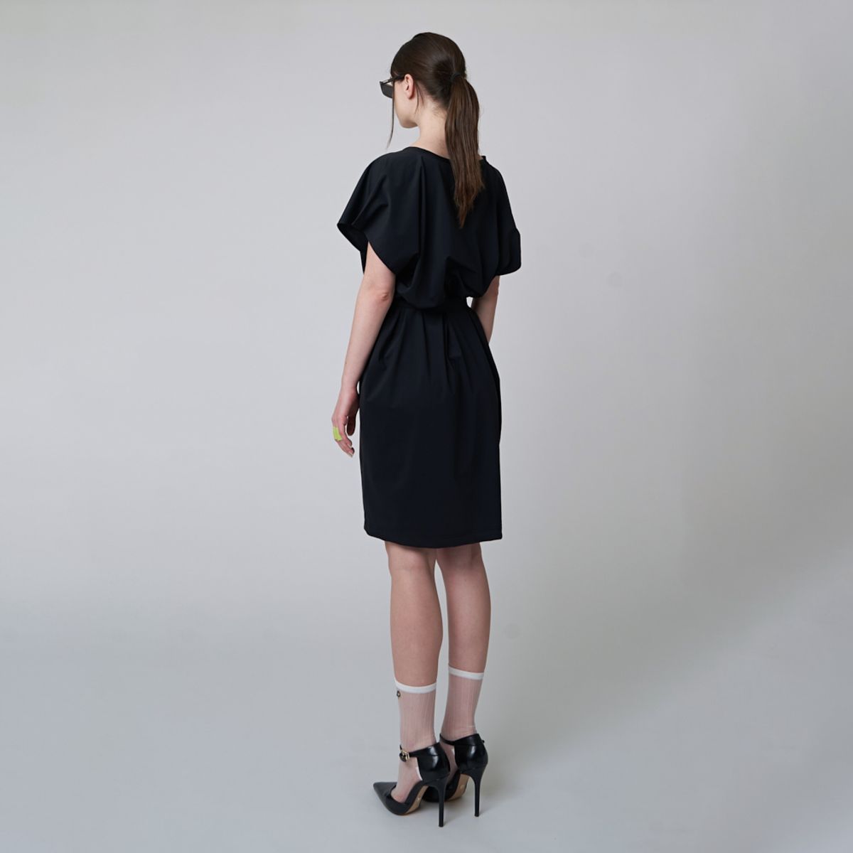애스플래폼(ATHPLATFORM) AW41OP01 코지 벨티드 드레스_블랙