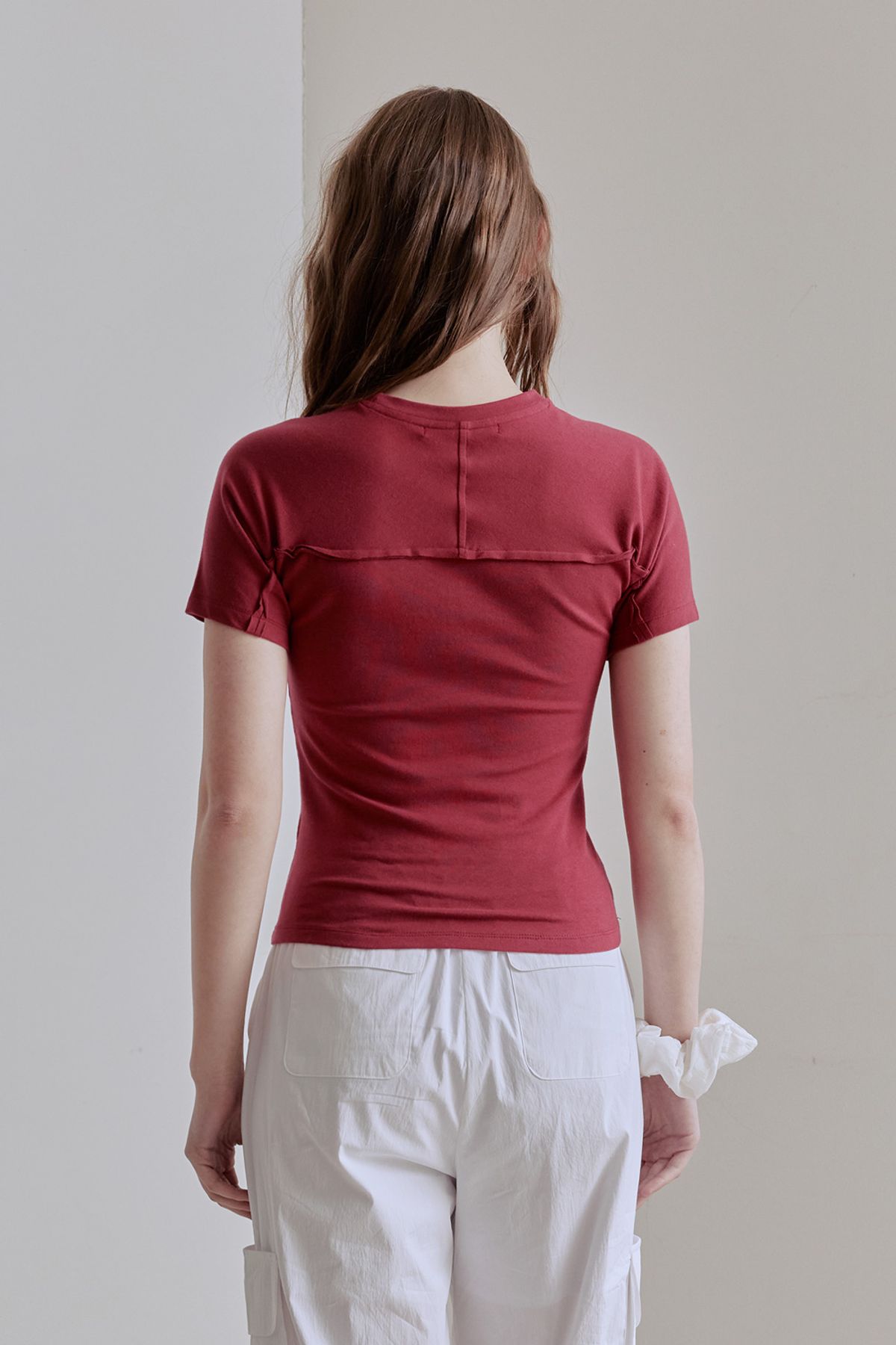애프터아워즈(AFTERHOURS) RAW CUT LINE HALF TOP (CURRANT)