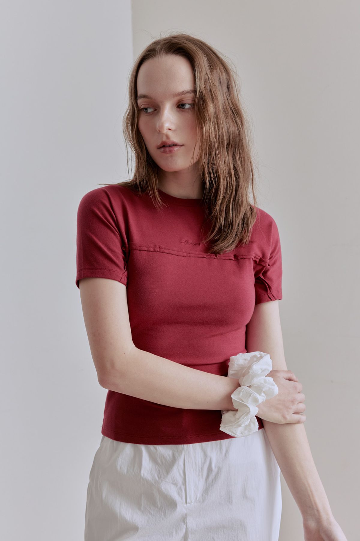 애프터아워즈(AFTERHOURS) RAW CUT LINE HALF TOP (CURRANT)