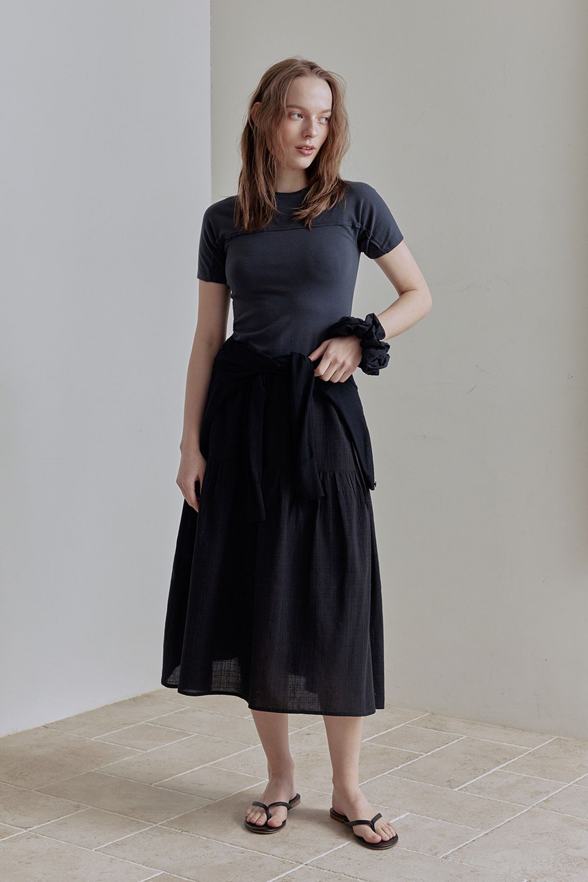 애프터아워즈(AFTERHOURS) RAW CUT LINE HALF TOP (CHARCOAL)