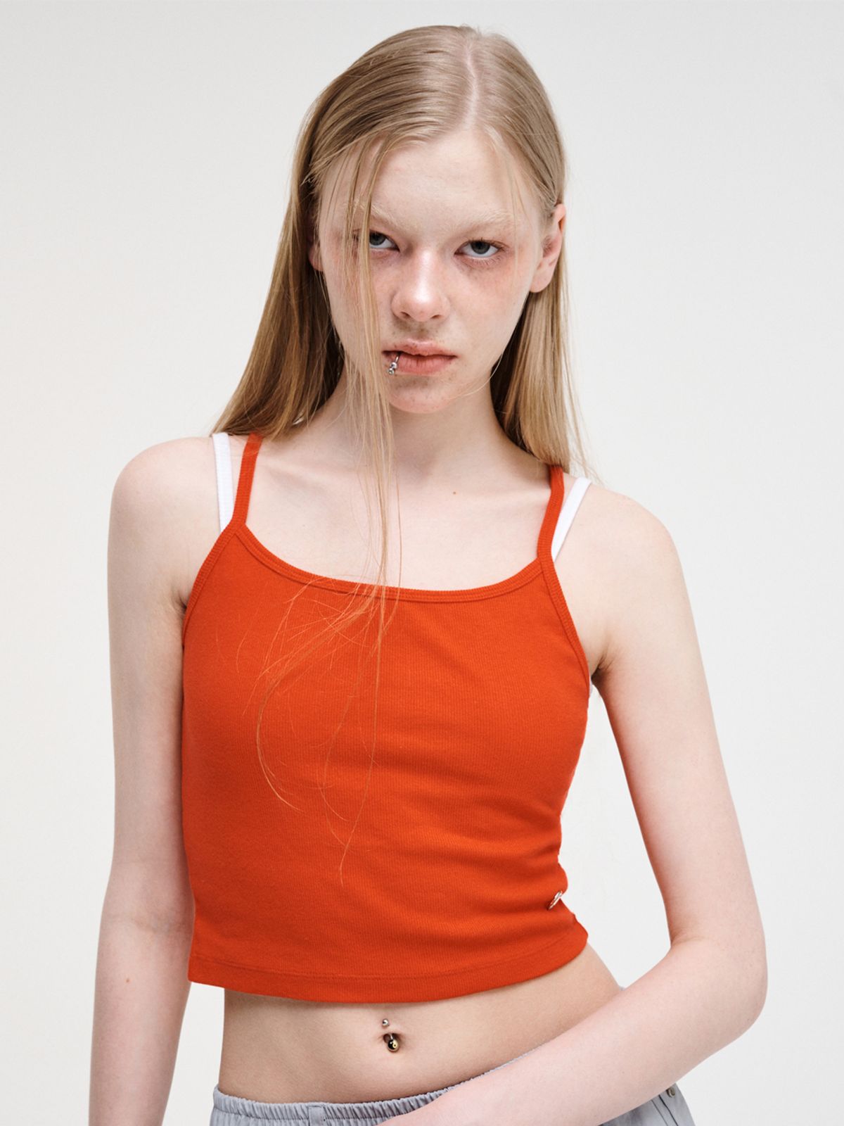 에트몽(ETMON) Back Strap Sleeveless Top, Red