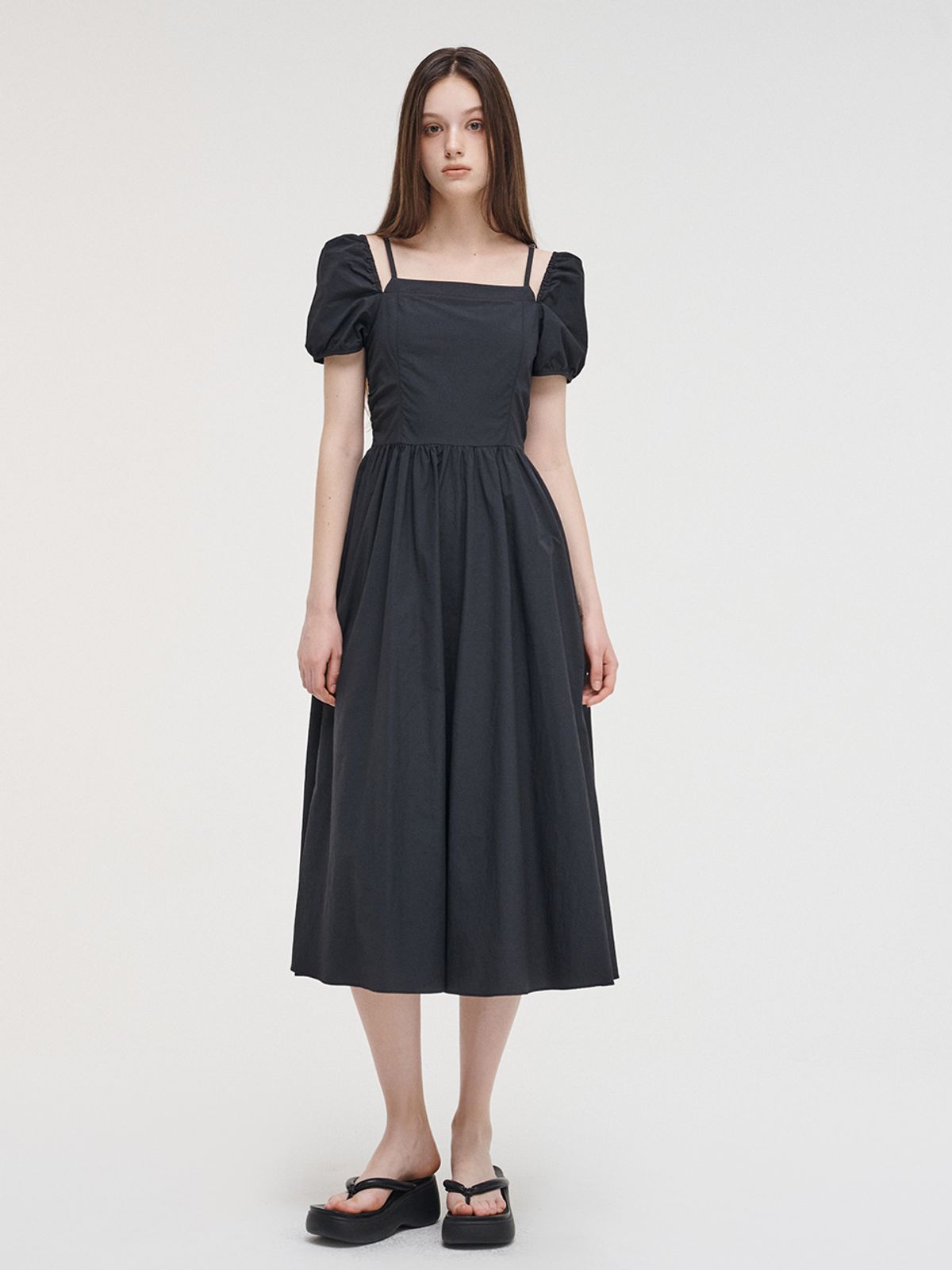 에트몽(ETMON) Strap Slit Off Shoulder Dress, Black