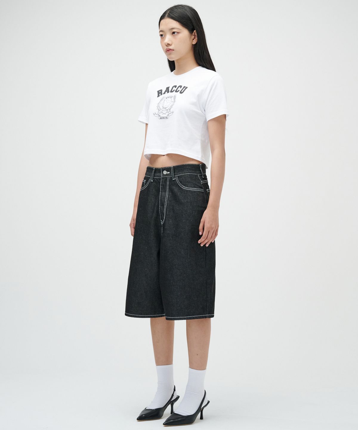 테이크이지(TAKEASY) (우먼스) 버뮤다 데님 8부 팬츠 (인디고블랙)