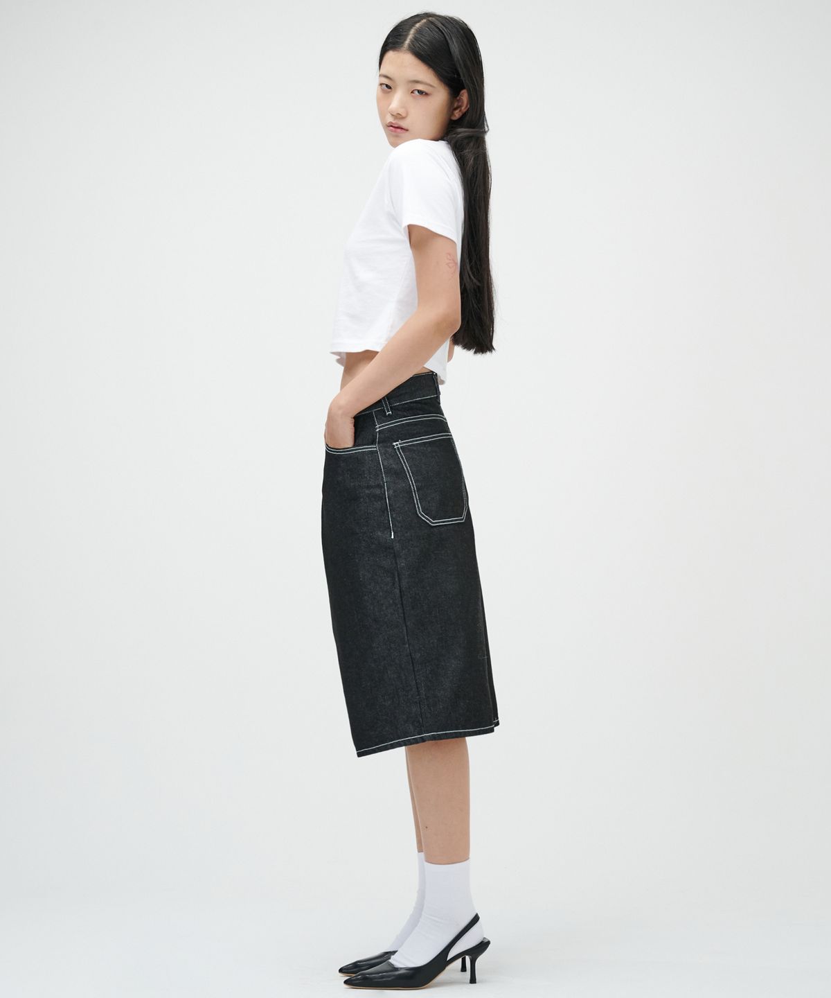 테이크이지(TAKEASY) (우먼스) 버뮤다 데님 8부 팬츠 (인디고블랙)