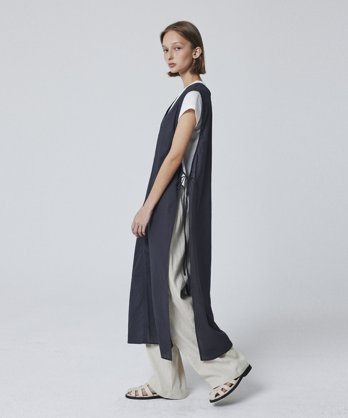 줄리아페페(JULIAPEPE) Sheer Layered Slit Dress (Navy)