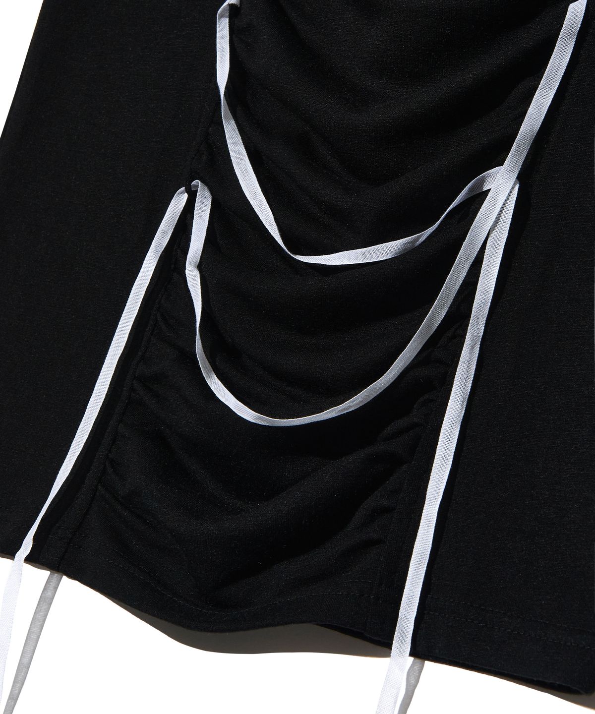 피스메이커(PIECE MAKER) RIBBON SHIRRING TEE (BLACK)