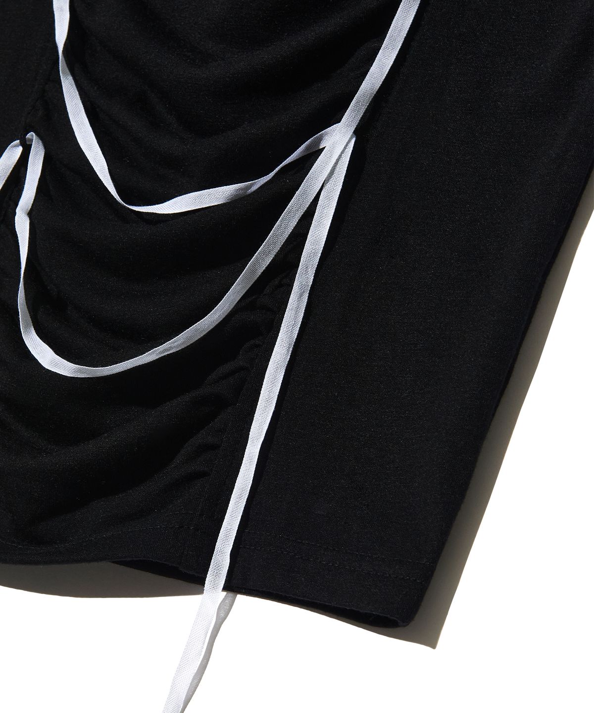 피스메이커(PIECE MAKER) RIBBON SHIRRING TEE (BLACK)