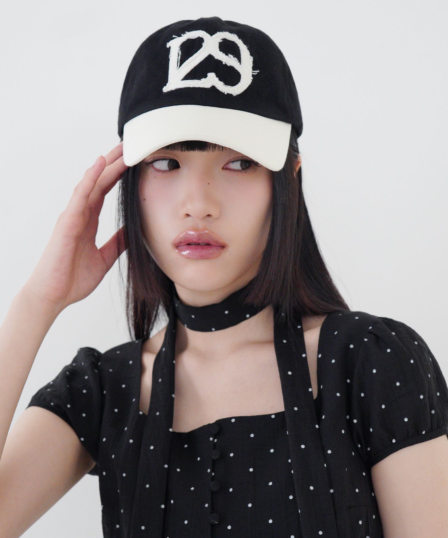MUSINSA | ILLIGO 129 Applique Ball Cap Black
