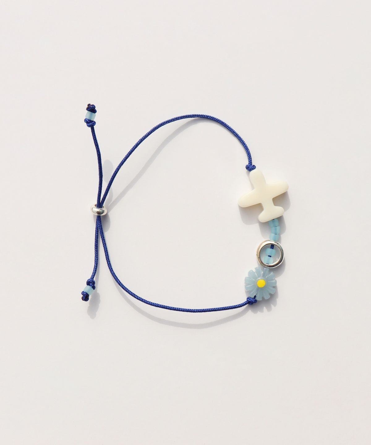 봉보(BONBEAU) Trio charms initial silver ring knot Bracelet 이니셜 각인 미니 실버링 참 매듭팔찌